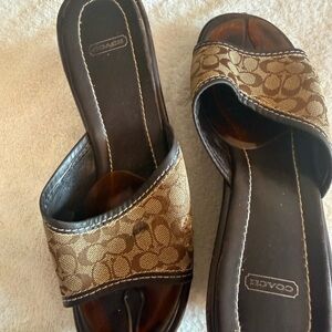 Coach Women's Tan and Brown Slide Sandals